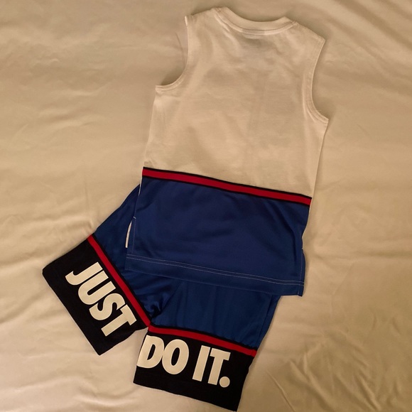 Nike Summer Outfit. - Picture 2 of 8